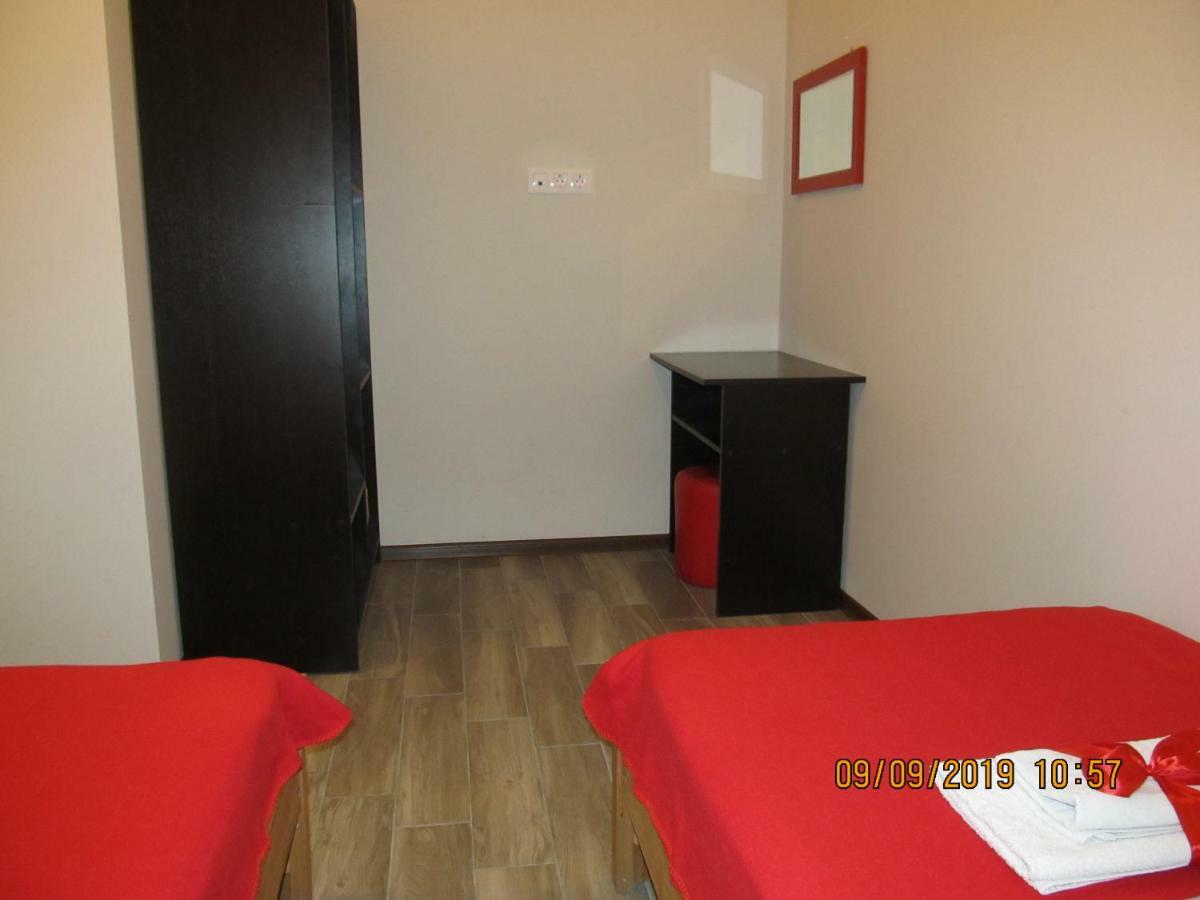 Guest House Lion Tbilisi Esterno foto