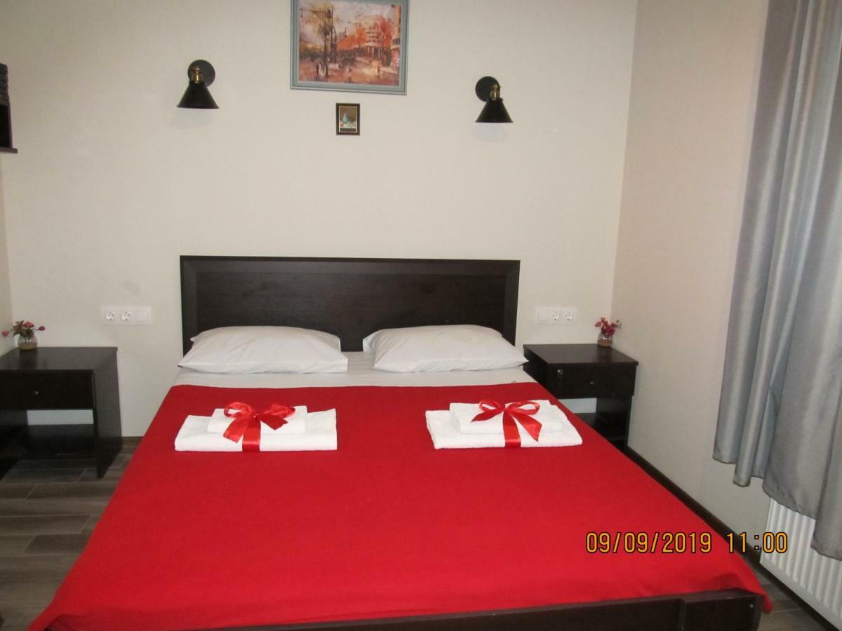 Guest House Lion Tbilisi Esterno foto